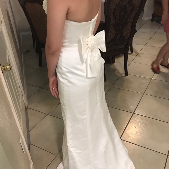 David’s Bridal Wedding Dress - Picture 3 of 10